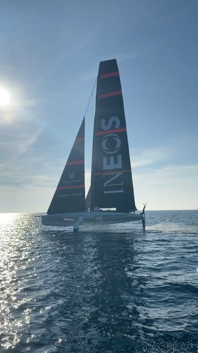 ☀️💨🚀🚀It doesn’t get much better! #AmericasCup #Barcelona